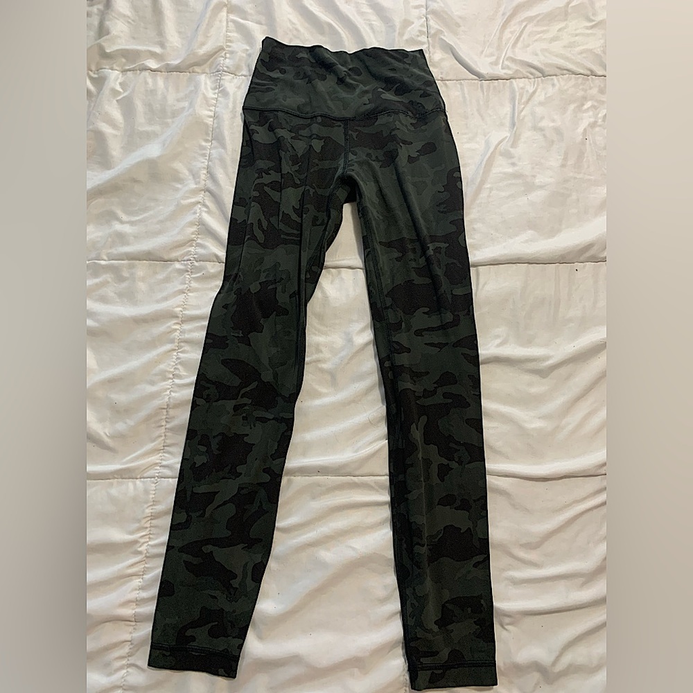 Women’s size 4 lululemon Align™ High Rise Legging